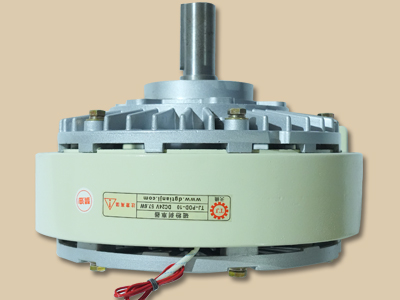 四色凸版印刷機裝磁粉剎車器的關(guān)鍵作用是什么？