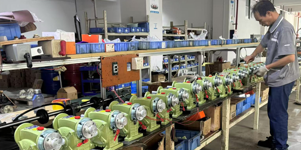 蝸輪減速機(jī)在物流輸送線中的關(guān)鍵作用是什么？