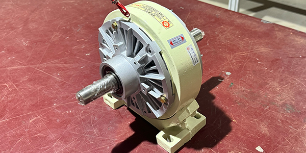 磁粉離合器如何提升復(fù)膜機效率？