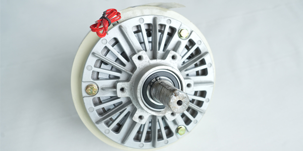 為什么選擇臺靈機(jī)電的磁粉離合器？教你幾招選對廠家