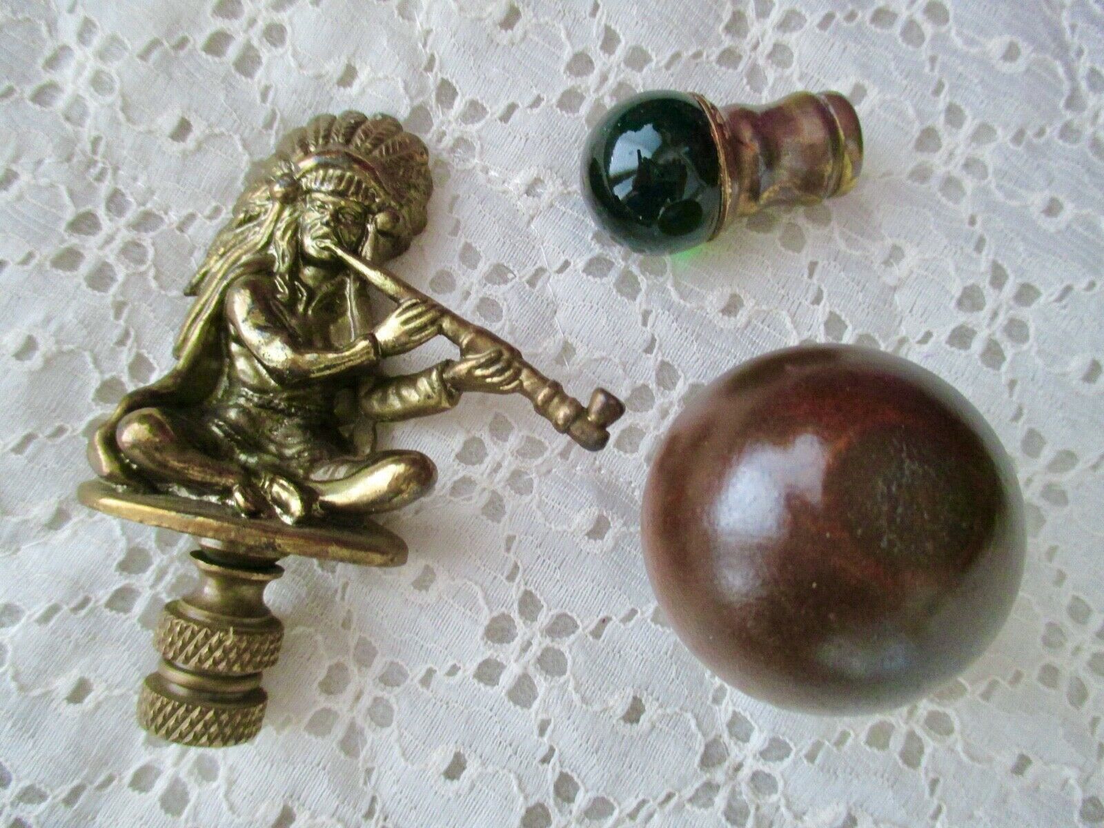 Vintage Lamp Finial's-chief W.feathers-peace Pipe-round Wood Ball-green Crystal!